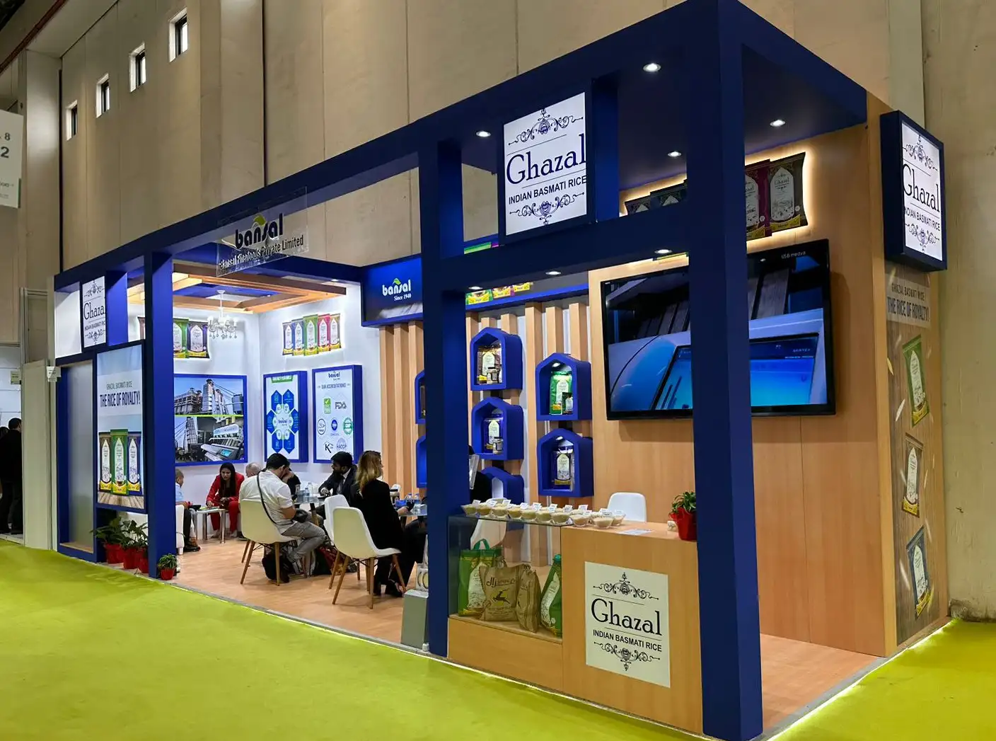 tailor-made exhibition stand Dubai