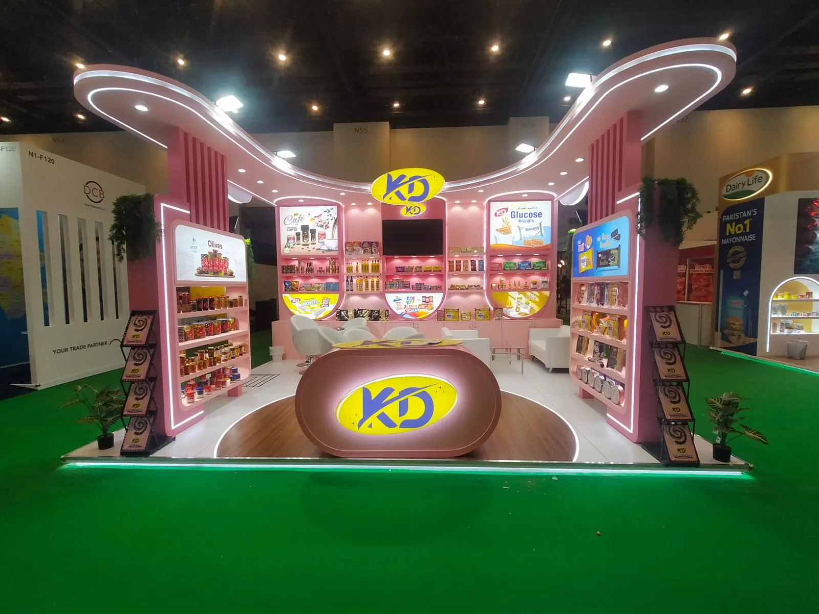 KD Dynamic pink stand with curved wings at Gulfood 2026, Dubai