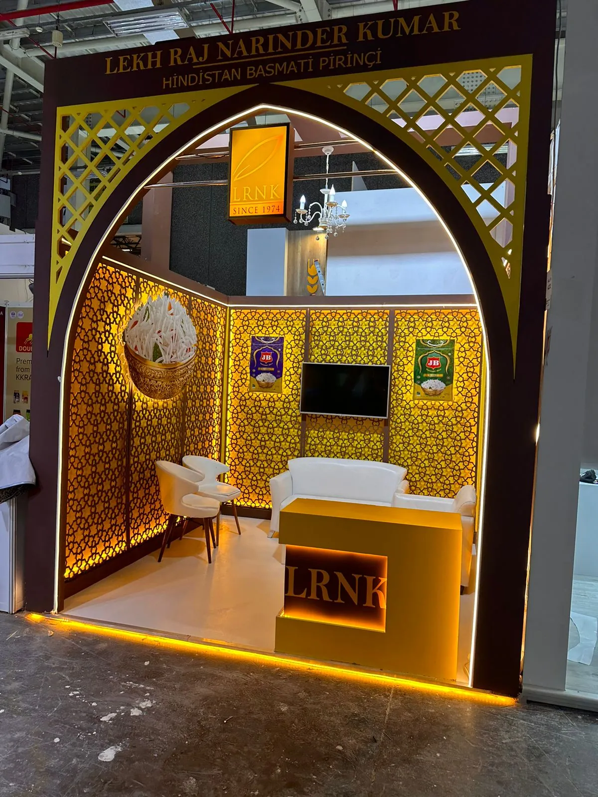 LRNK gold lattice arch stand at WorldFood Istanbul 2023